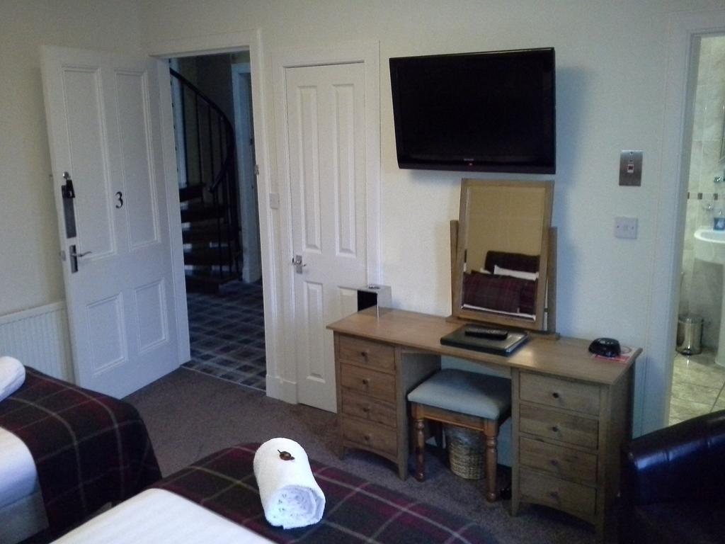 Carisbrooke Guest House Инвернес Екстериор снимка