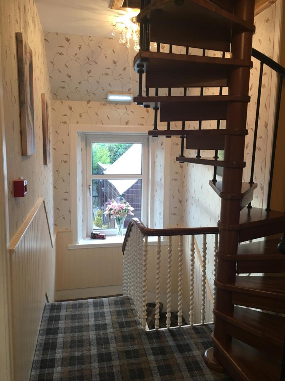 Carisbrooke Guest House Инвернес Екстериор снимка