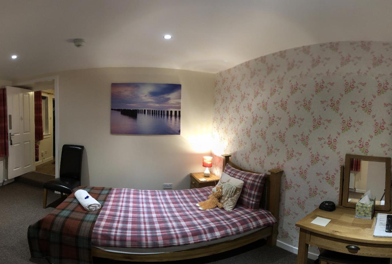 Carisbrooke Guest House Инвернес Екстериор снимка